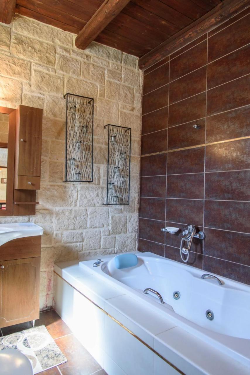 Traditional Stonehouse Vicky Hersonissos  Ngoại thất bức ảnh